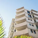 Hotel Adonis Capital 2*