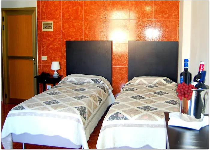 מלון Adonis Capital