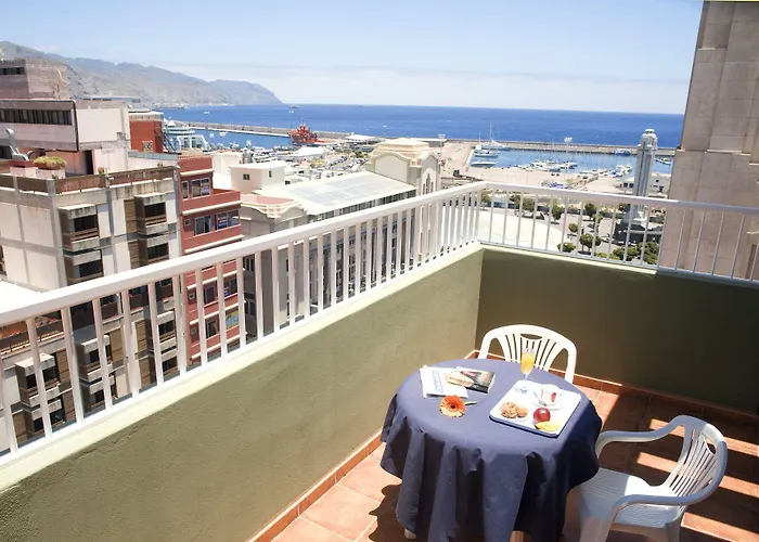 Adonis Capital מלון 2*