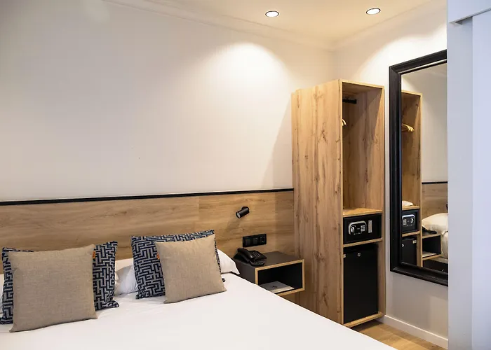 Adonis Capital סנטה קרוז דה טנריף